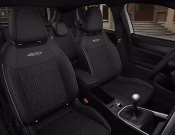 Interior Fiat 600 Street (365) '2026