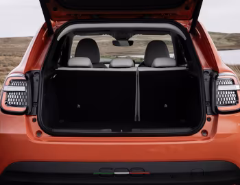 Ambos Fiat 600e La Prima [UK-spec] (365) '2024–pr.