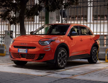 Fiat 600e La Prima [Worldwide] (365) '2023–pr.
