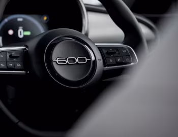 Interior Fiat 600e La Prima [UK-spec] (365) '2024–pr.