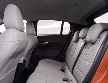 Interior Fiat 600e La Prima [UK-spec] (365) '2024–pr.