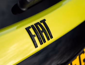 Logotipo Fiat 600e Sport [UK-spec] (365) '2026