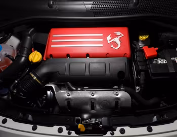 Під капотом Abarth 595 [Australia] (312) '2017–н.ч.