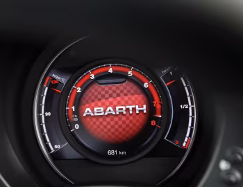 Painel Abarth 595 [Australia] (312) '2017–pr.