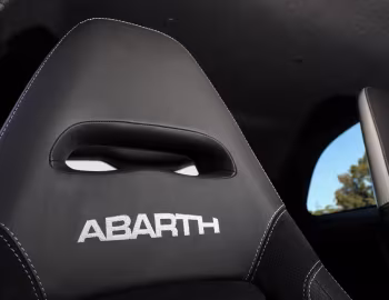 Interior Abarth 595 Competizione [Australia] (312) '2017–22