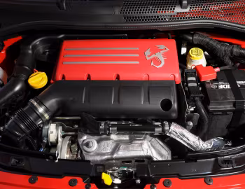 Під капотом Abarth 595 Competizione [Australia] (312) '2017–22