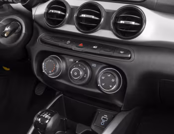 Interior 2018–20 Fiat Argo Drive 1.3 Flex (358) '2017–20