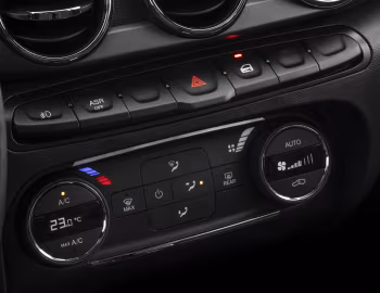 Interior 2023–25 Fiat Argo Trekking (358) '2022–25