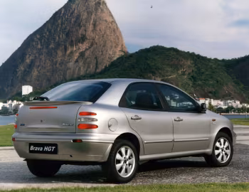 2001 Fiat Brava HGT [Latam] (182) '2000–01