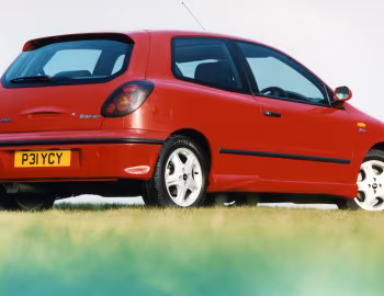Fiat Bravo HGT [UK-spec] (182) '1997–98