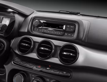 内饰 2019–20 Fiat Cronos (359) '2018–20