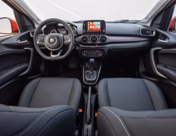 内饰 2021–22 Fiat Cronos Precision (359) '2020–22