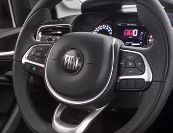 内饰 2021–22 Fiat Cronos Precision (359) '2020–22