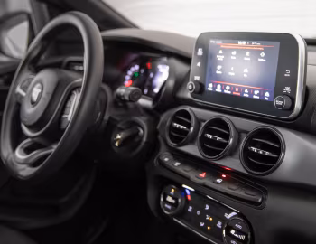 内饰 2021–22 Fiat Cronos S-Design (359) '2020–22