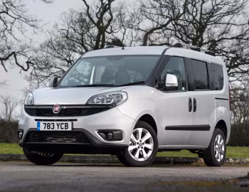Fiat Doblò [UK-spec] (152) '2015–19