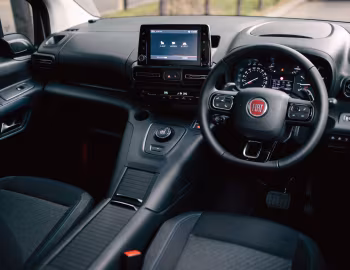 Interior Fiat Doblò [Japan] (360) '2023–24