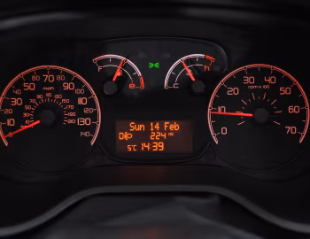 仪表台 Fiat Doblò [UK-spec] (263) '2010–15