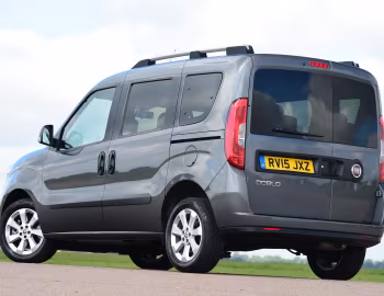 Fiat Doblò [UK-spec] (152) '2015–19