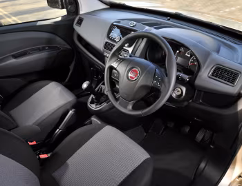 内饰 Fiat Doblò [UK-spec] (263) '2010–15