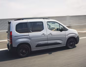 Fiat Doblò [Japan] (360) '2023–24