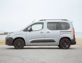 Fiat Doblò [Japan] (360) '2023–24