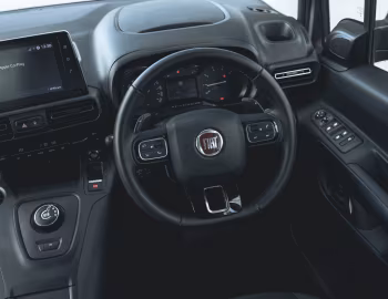 Interior Fiat Doblò [Japan] (360) '2023–24