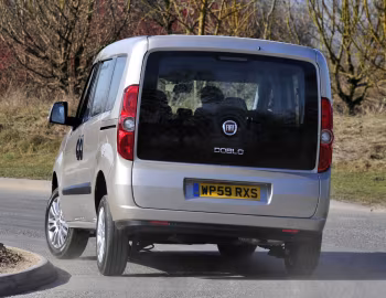 Fiat Doblò [UK-spec] (263) '2010–15