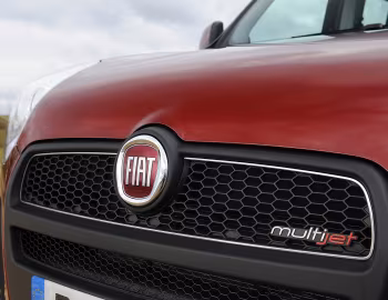 商标 Fiat Doblò [UK-spec] (263) '2010–15