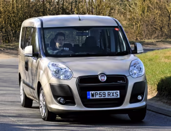 Fiat Doblò [UK-spec] (263) '2010–15