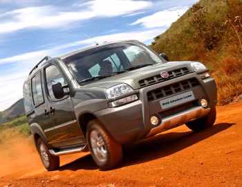 2009 Fiat Doblò Adventure Locker [Latam] (223) '2008–09