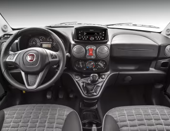 Panel frontal 2017–19 Fiat Doblò Adventure [Latam] (223) '2016–19