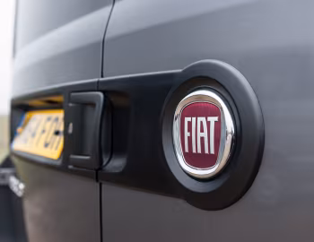 Logotipo Fiat Doblò Cargo [UK-spec] (263) '2015–22