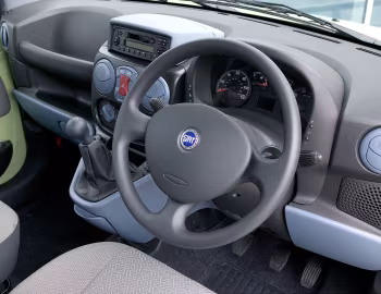 Interior Fiat Doblò Cargo [UK-spec] (223) '2001–05