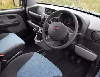 Panel frontal Fiat Doblò Cargo [UK-spec] (223) '2005–09