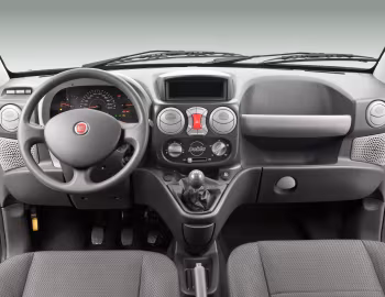 Panel frontal Fiat Doblò Cargo [Brazil] (223) '2009–14