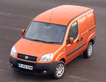 Fiat Doblò Cargo [UK-spec] (223) '2005–09