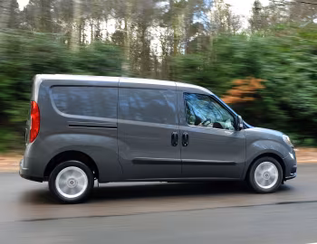 Fiat Doblò Cargo Maxi [UK-spec] (263) '2015–22