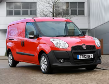 Fiat Doblò Cargo Maxi [UK-spec] (263) '2010–15