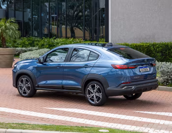 2025 Fiat Fastback Impetus T200 Hybrid (376) '2024–25