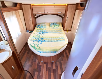 Interior 2015–19 Forster T 738 QB '2014–19