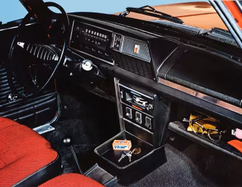 Panel frontal Polski Fiat 125p Kombi '1972–12.1982