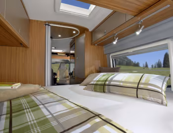 Interior 2015 Globecar Familyscout L '2014–15