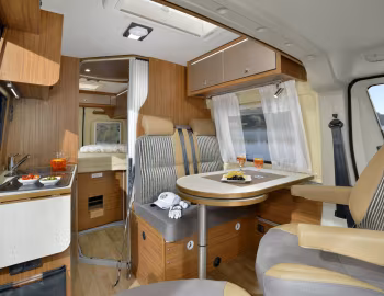 Interior 2015 Globecar Globescout Style '2014–15