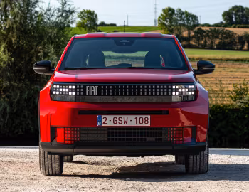 Fiat (Grande Panda)ᴿᴱᴰ Electric (328) '2025