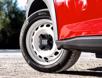 Fiat (Grande Panda)ᴿᴱᴰ Electric (328) '2025