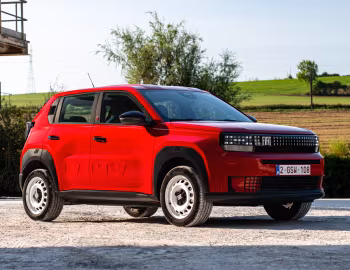 Fiat (Grande Panda)ᴿᴱᴰ Electric (328) '2025