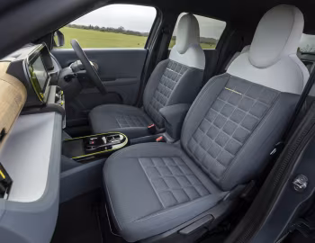 Interior Fiat Grande Panda La Prima Hybrid [UK-spec] (328) '2026