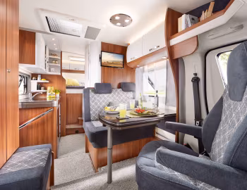 Interior 2016–18 Hobby Optima De Luxe V60 GF '2015–18