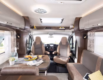 Interior 2018–19 Hobby Optima Premium T65 FL '2017–19