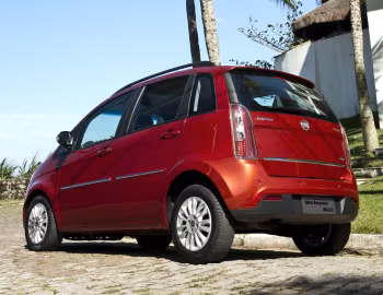 2011–13 Fiat Idea Essence [Latam] (350) '2010–13